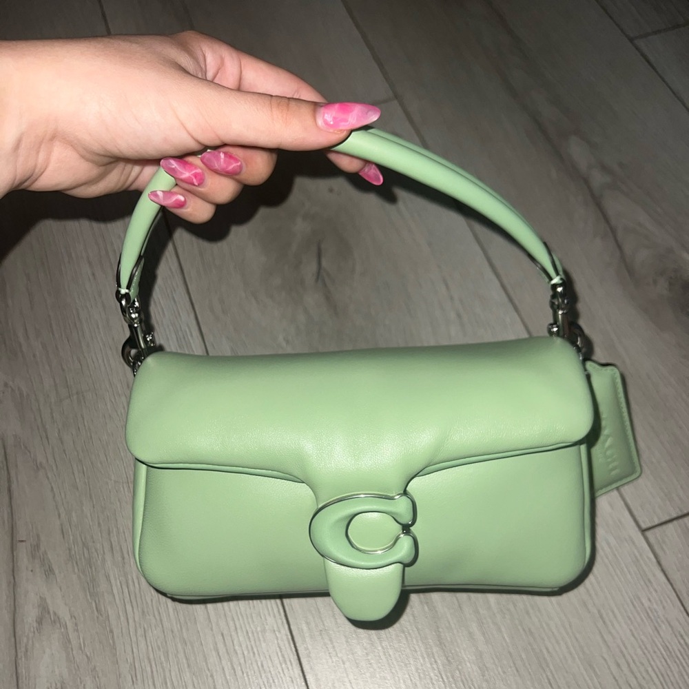 Coach Pillow Tabby 20 Shoulder Bag